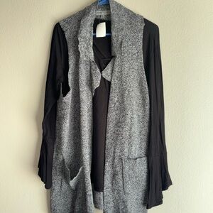 Women's Gray Open-Front Knit Vest with Pockets